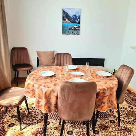 Comfortable Family With Parking Apartment *
