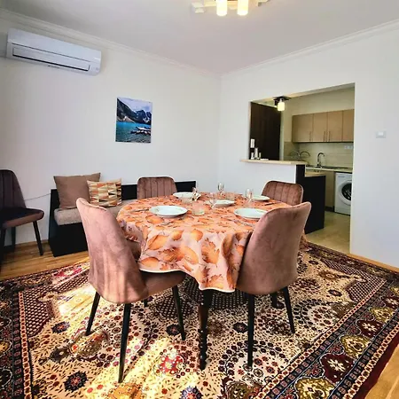 Apartment Comfortable Family With Parking *