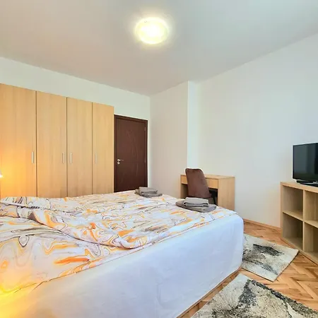 Comfortable Family With Parking Burgas